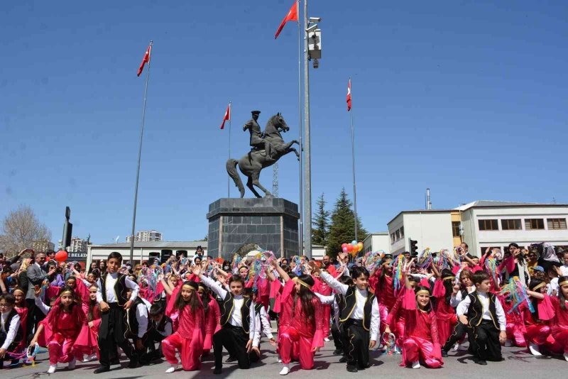 23 Nisan tüm yurtta çoşkuyla kutlanıyor #66