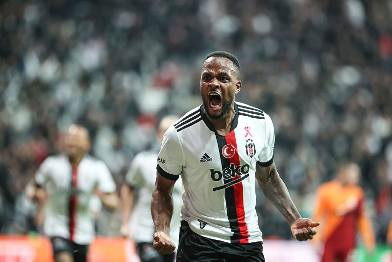 Cyle Larin - Beşiktaş
