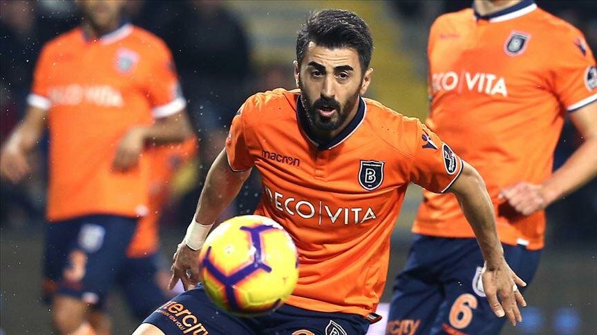 Mahmut Tekdemir (Başakşehir)
12 yıl 9 ay 25 gündür takımda.