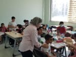 15 gönüllü öğretmen lösemili çocukları eğitiyor
