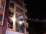 Kartal'da çıkan yangında 1. kattan atlayan kişi yaralandı