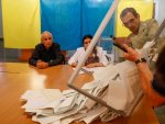 Ukrayna Devlet Başkanı'nın partisi erken seçimi kazandı