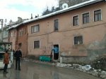Aranan şüphelinin cesedini köpekler yedi
