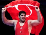 Genç güreşçi Osman Yıldırım Dünya Şampiyonası'nda finalde