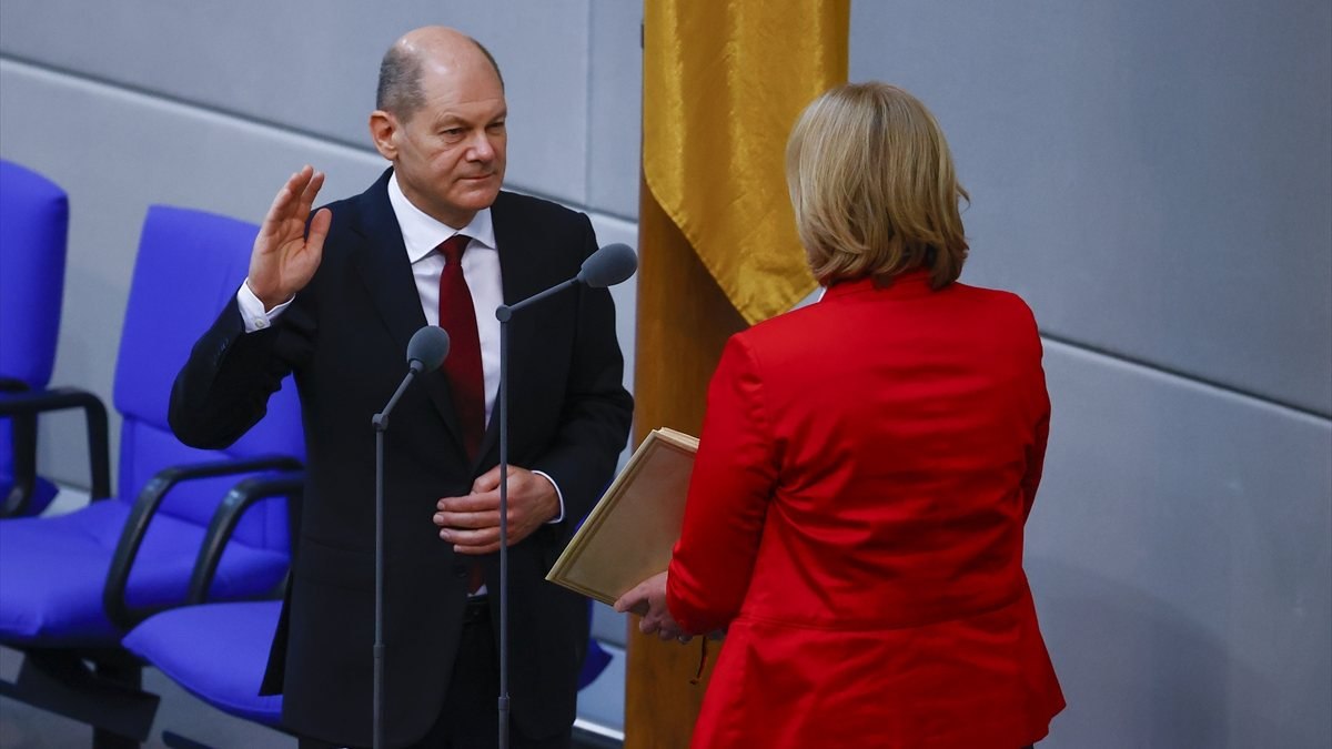 Almanya Da Olaf Scholz Federal Meclis Te Ilk Tur Oylamas Nda Ba Bakan