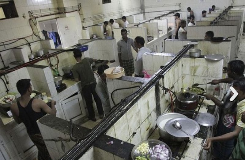Lüks ve ihtişam içindeki Dubai'nin bilinmeyen yüzü