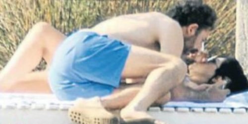 Gülay Özdem ve Levent Can dudak dudağa