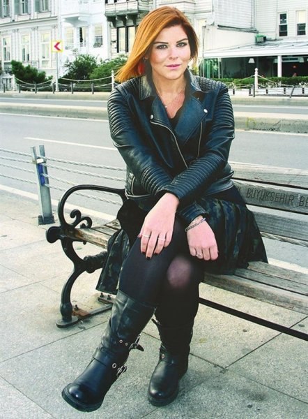 Pelin Öztekin ekranlara geri dönüyor
