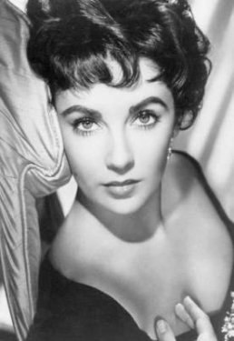 Elizabeth Taylor'un  79 yıla sığan hayatı 
