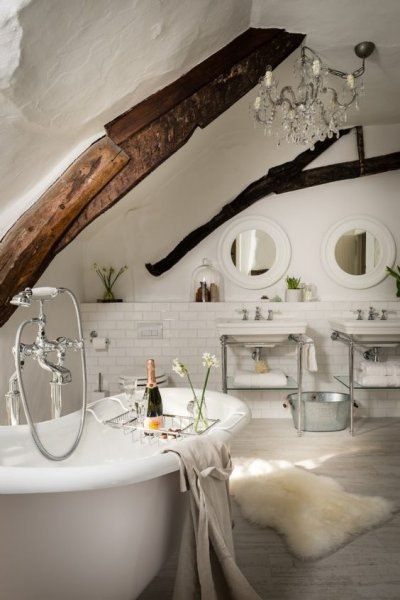 Geleneksel ve modern banyo dekorasyonu