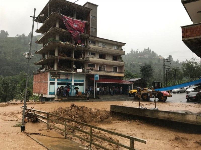 Rize'deki sel felaketinden görüntüler