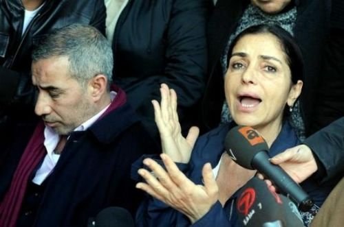 İbrahim Tatlıses'in kadınları hastanede buluştu