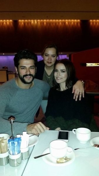 Fahriye Evcen ablası Ayşen Evcen'in fotoğrafını paylaştı 