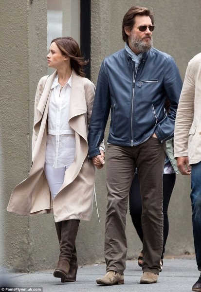 Jim Carrey'nin eski sevgilisi intihar etti