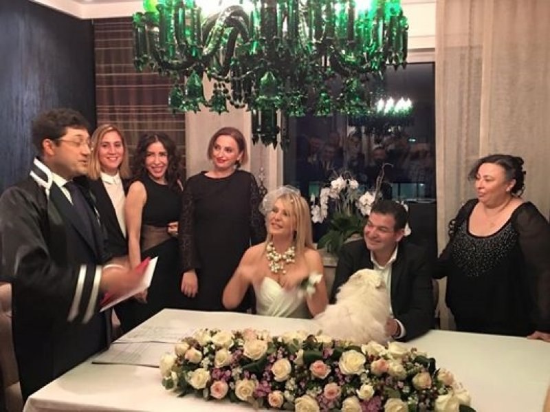 Seda Akgül evlendi