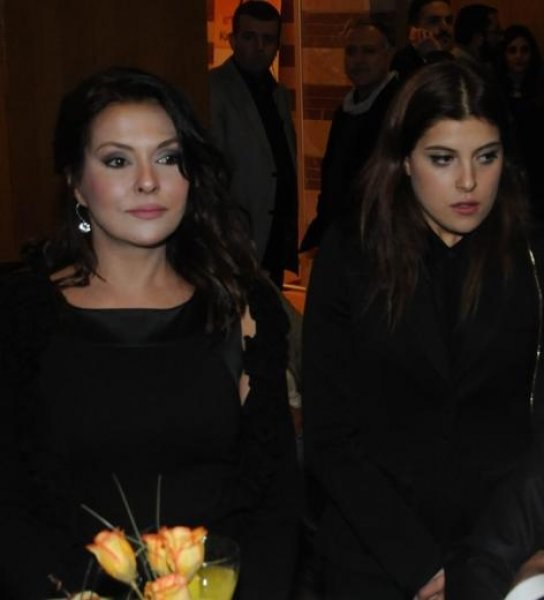Aydan Şener'in kızı Ecem Akbin 26 oldu