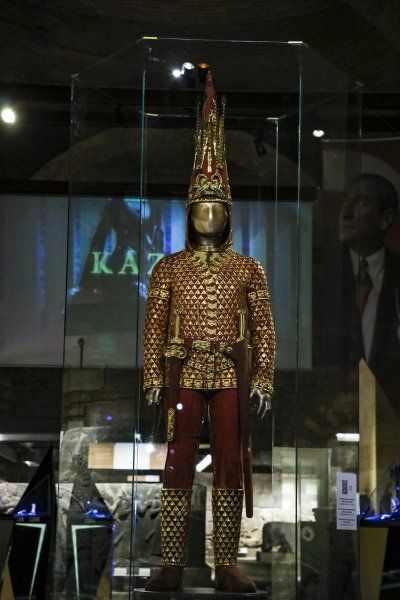 2500 yıllık 'Altın Elbiseli Adam' Türkiye'de sergileniyor