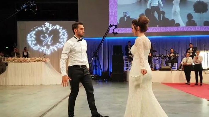 Hakan Çalhanoğlu boşanıyor iddiası