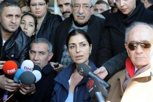 İbrahim Tatlıses'in kadınları hastanede buluştu