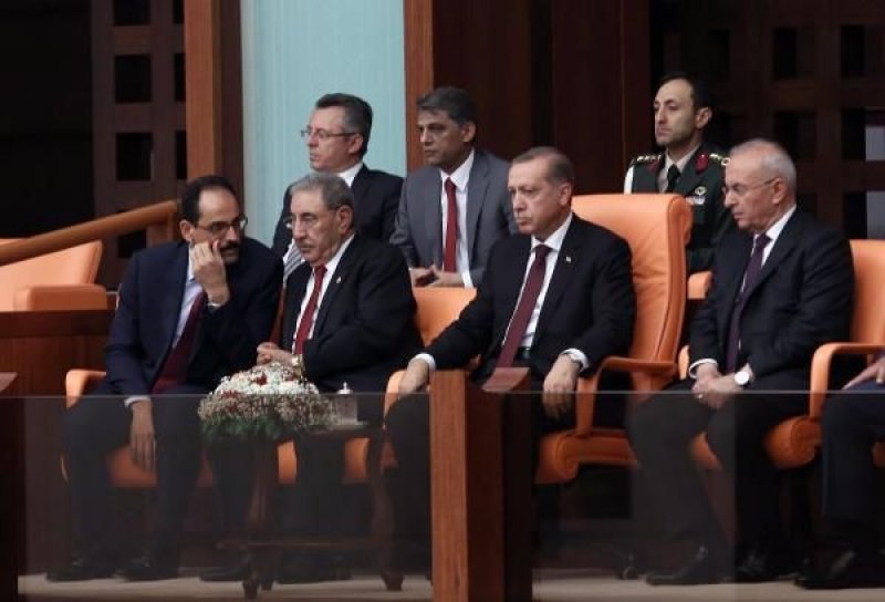 Meclis'te yemin töreni