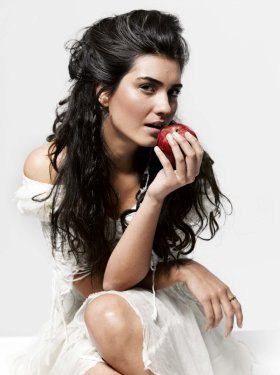 Tuba Büyüküstün Ortadoğu’daki ilgiye alıştı
