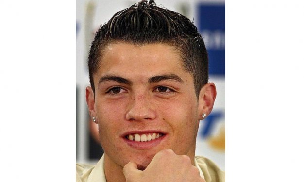 Ronaldo'nun 13 farklı saç stili