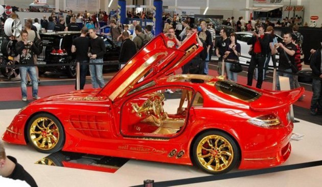 Mercedes'in kırmızı canavarı: SLR McLaren 999
