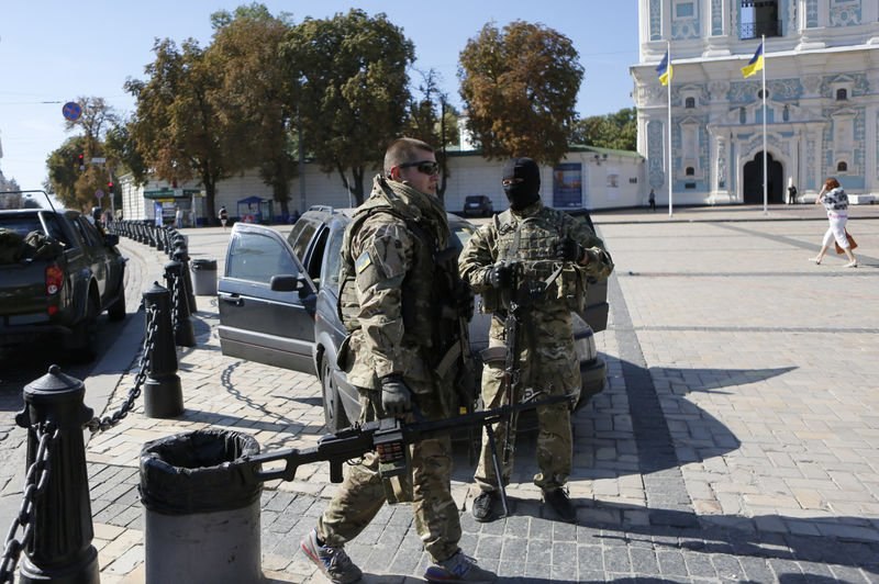 Gönüllü Azov taburu Doğu Ukrayna'dan döndü