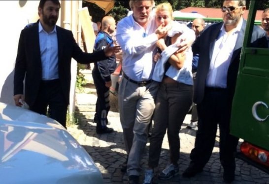 Ali Şen torununu gözyaşlarıyla uğurladı
