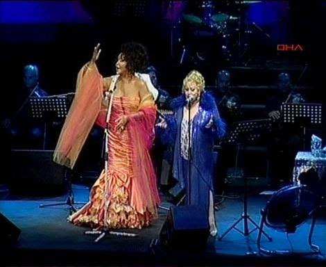 Bülent Ersoy'un ceninli yüzü 
