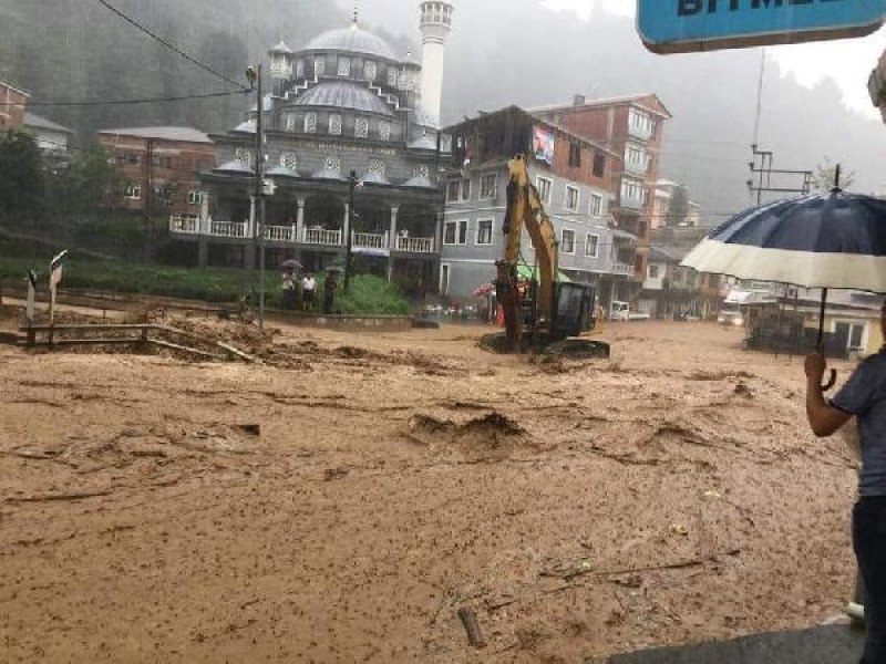 Rize'deki sel felaketinden görüntüler