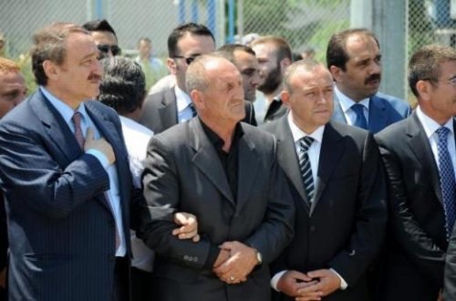 Trabzonlu şehitlere gözyaşıyla karşılama