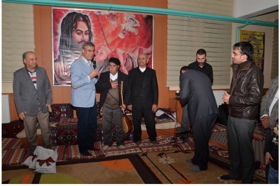 Tunceli'de Çevik Kuvvet'ten Alevi açılımı