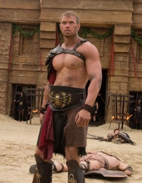 Ünlü oyuncu Kellan Lutz Herkül olmak için bir yılını harcadı 