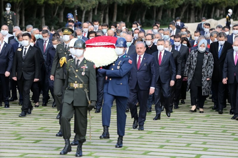 Anıtkabir'de 23 Nisan töreni