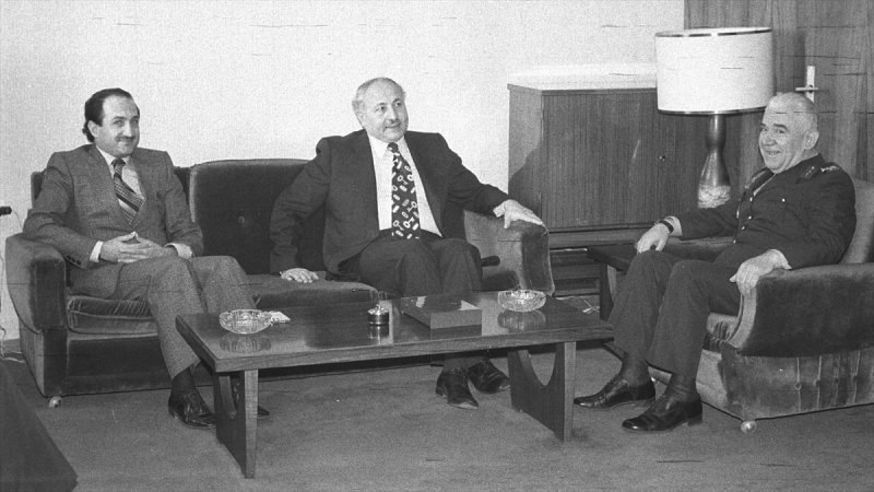 Oğuzhan Asiltürk'ün siyasi hayatı