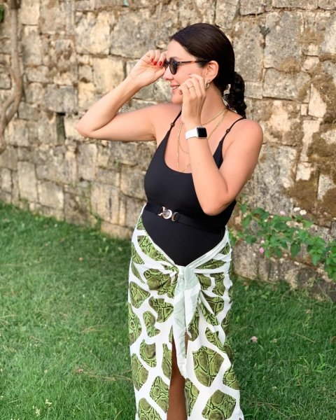 Bergüzar Korel üçüncü kez anne oldu: Fotoğraflarla hamilelik hali