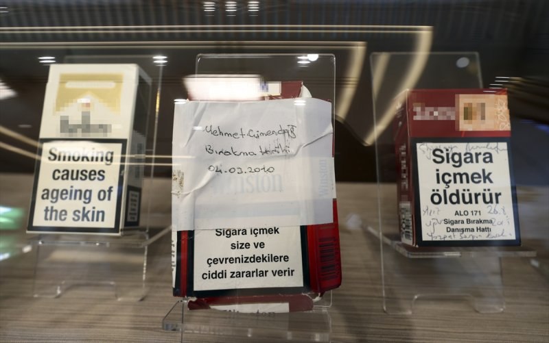 Cumhurbaşkanı Erdoğan'ın topladığı sigara paketlerinden kareler