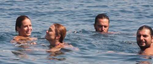 Murat Boz inadına tatilin keyfini çıkarıyor