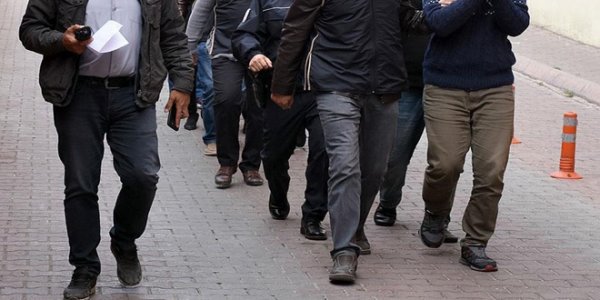 Eski Hava Kuvvetleri Komutanlığı'nda FETÖ'den 15 gözaltı