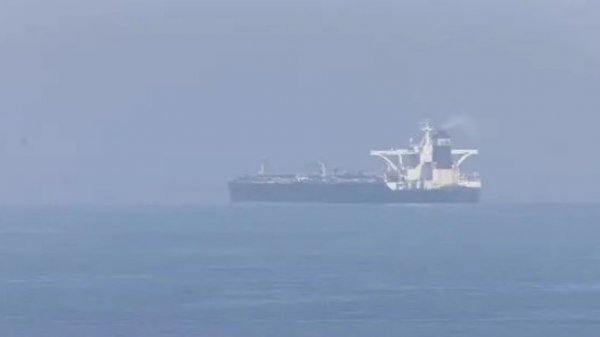 Suudi Arabistan açıklarında İran tankeri patladı