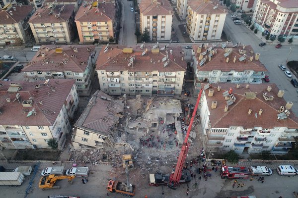 Elazığ depreminde ihmalin fotoğrafı