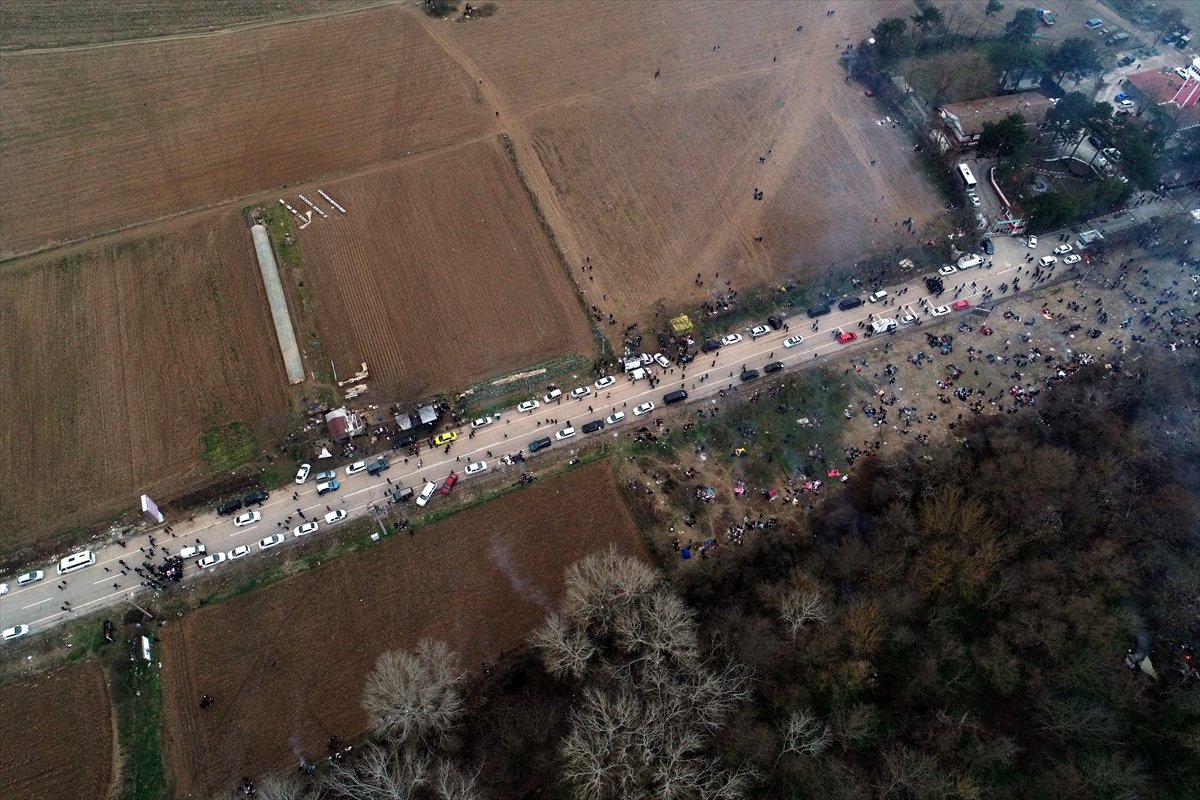FETÖ ve PKK şüphelisi 9 kişi mültecilerin arasına karıştı