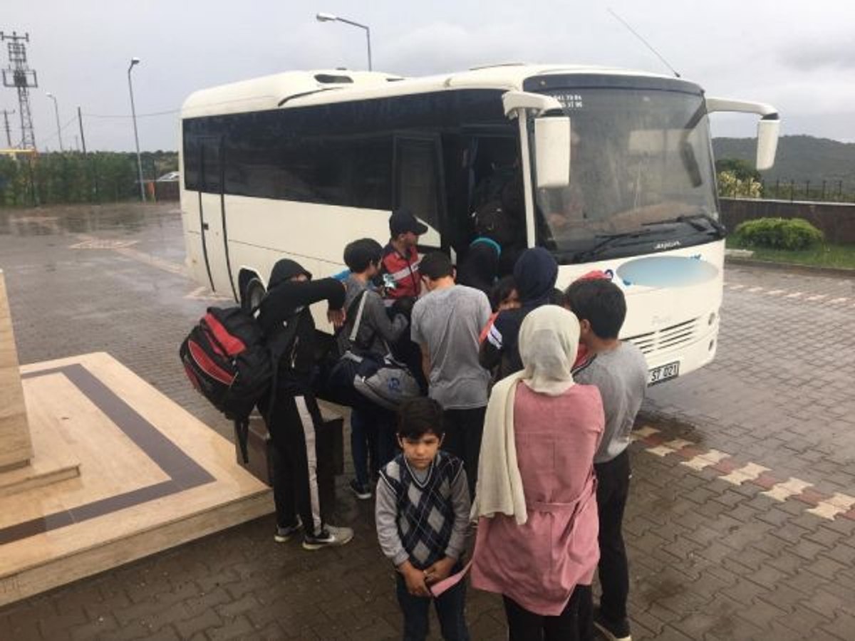 Çanakkale’de 52 mülteci yakalandı