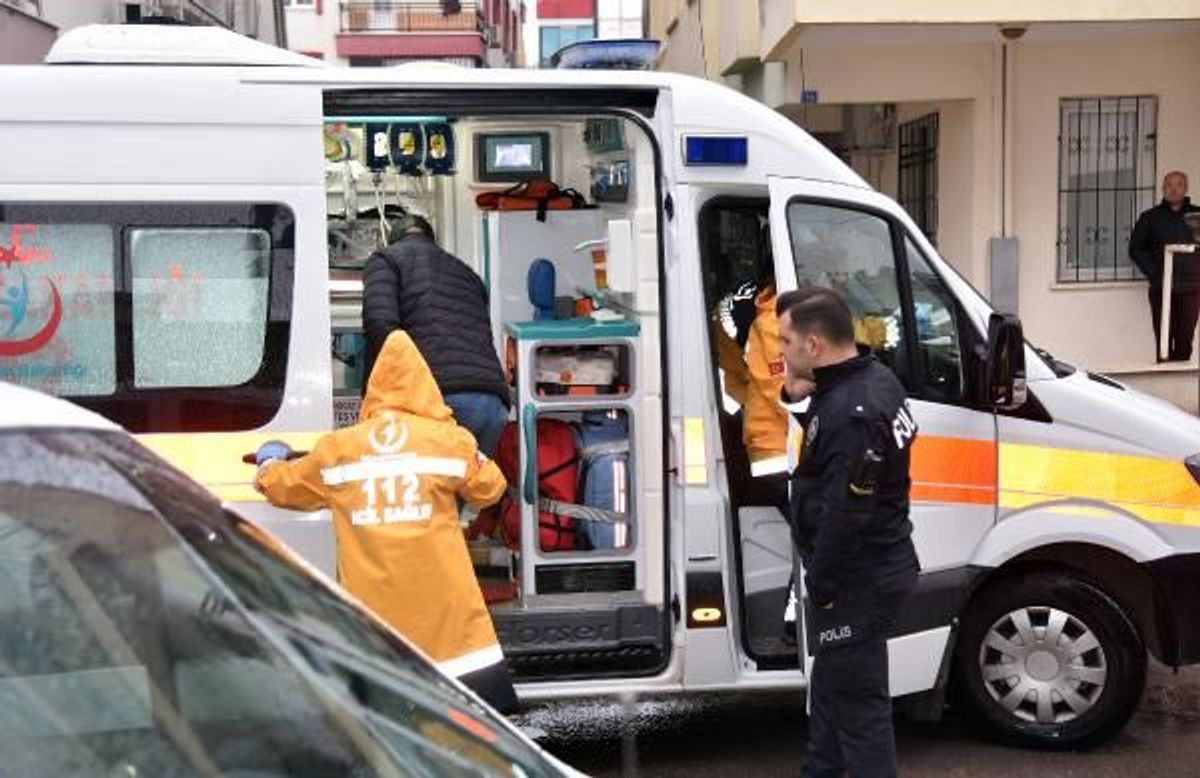 Antalya'da kalp hastası evine 50 metre kala öldü