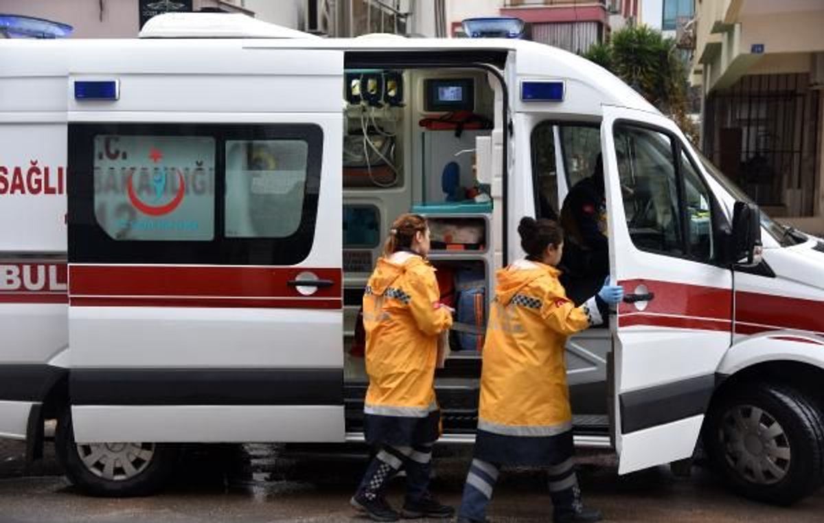 Antalya'da kalp hastası evine 50 metre kala öldü