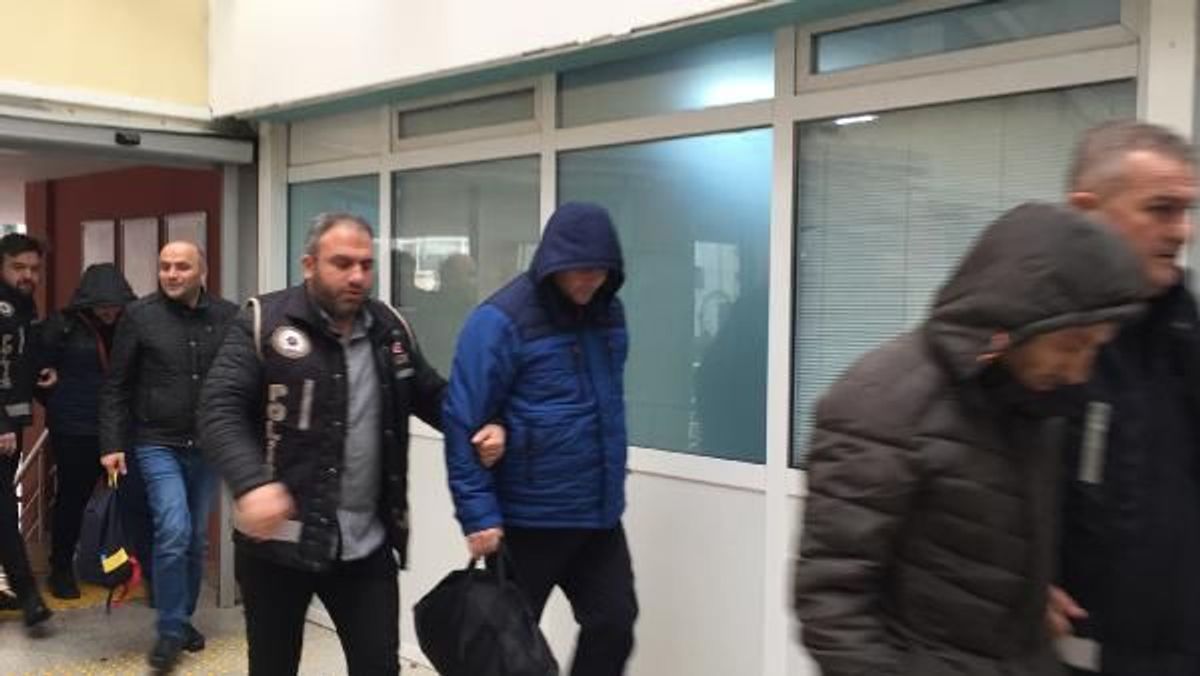 Kocaeli'de FETÖ'den 8 kişi adliyede