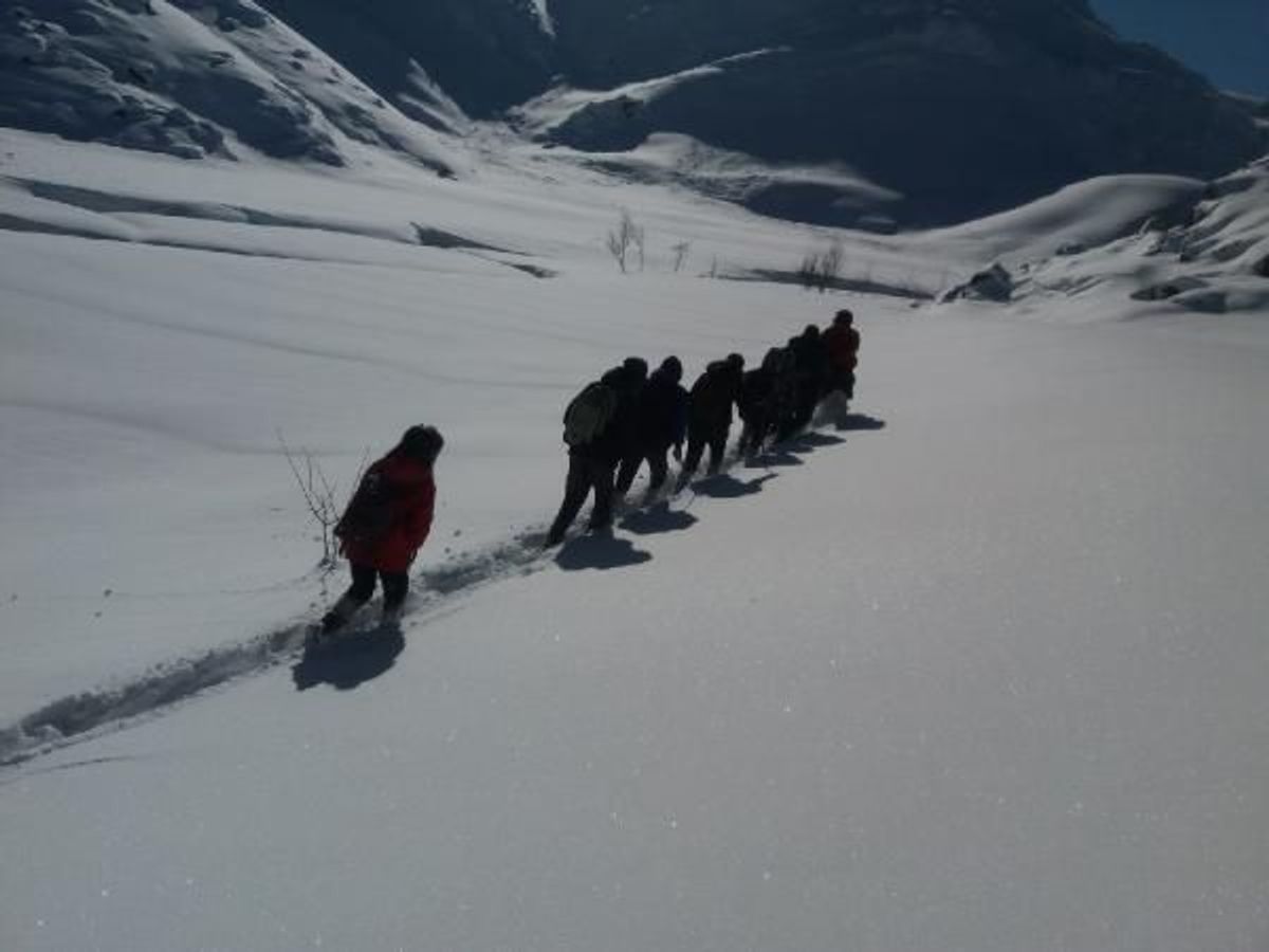 Hakkari'de öğrenciler kar nedeniyle mahsur kaldı