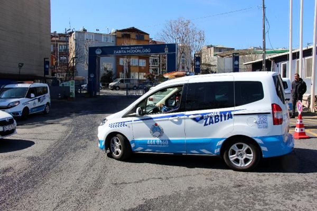 Zabıta, Beyoğlu'nda açık mekanları denetledi