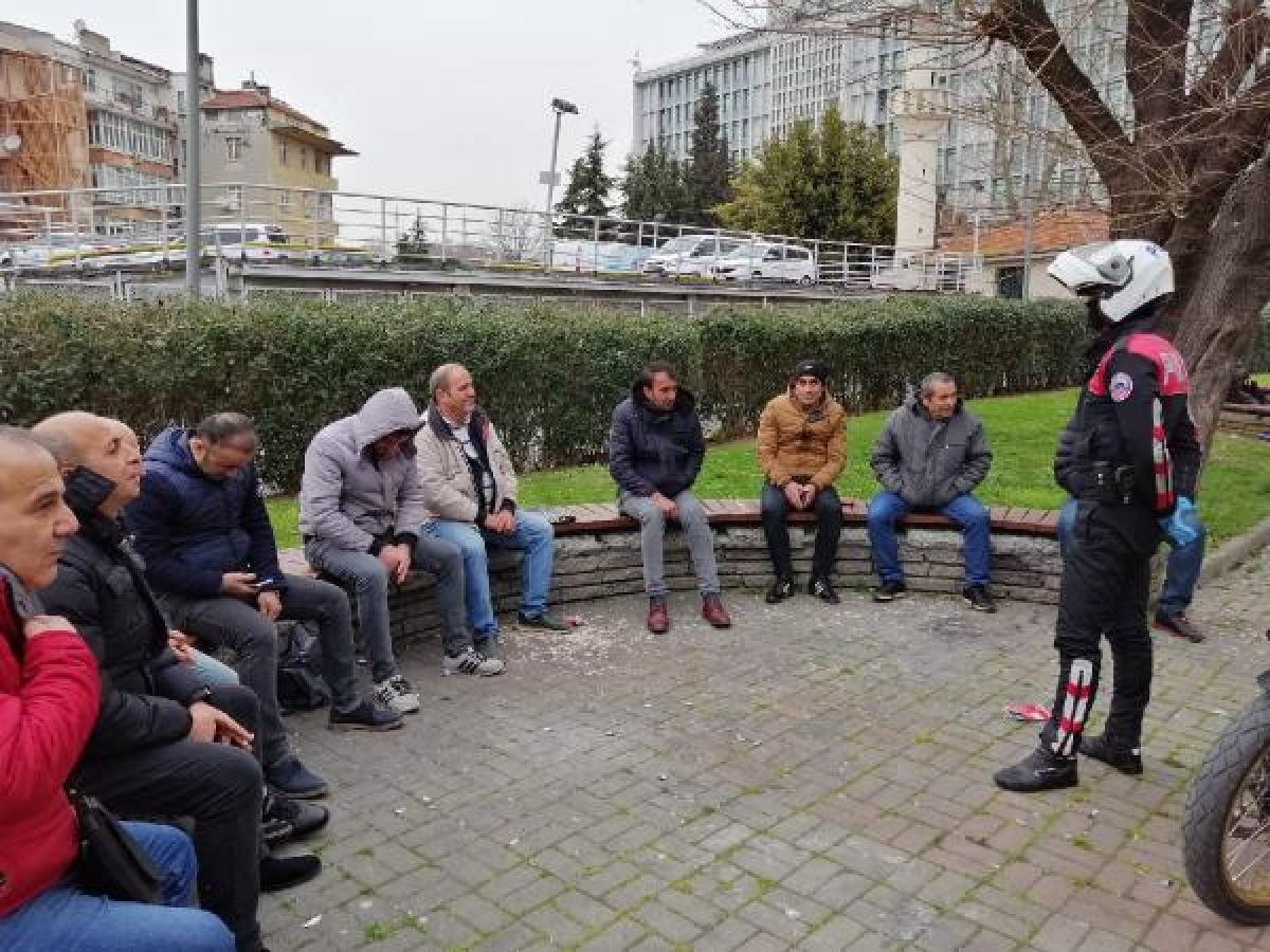 Parkta toplu şekilde alkol alan kişilere ceza kesildi